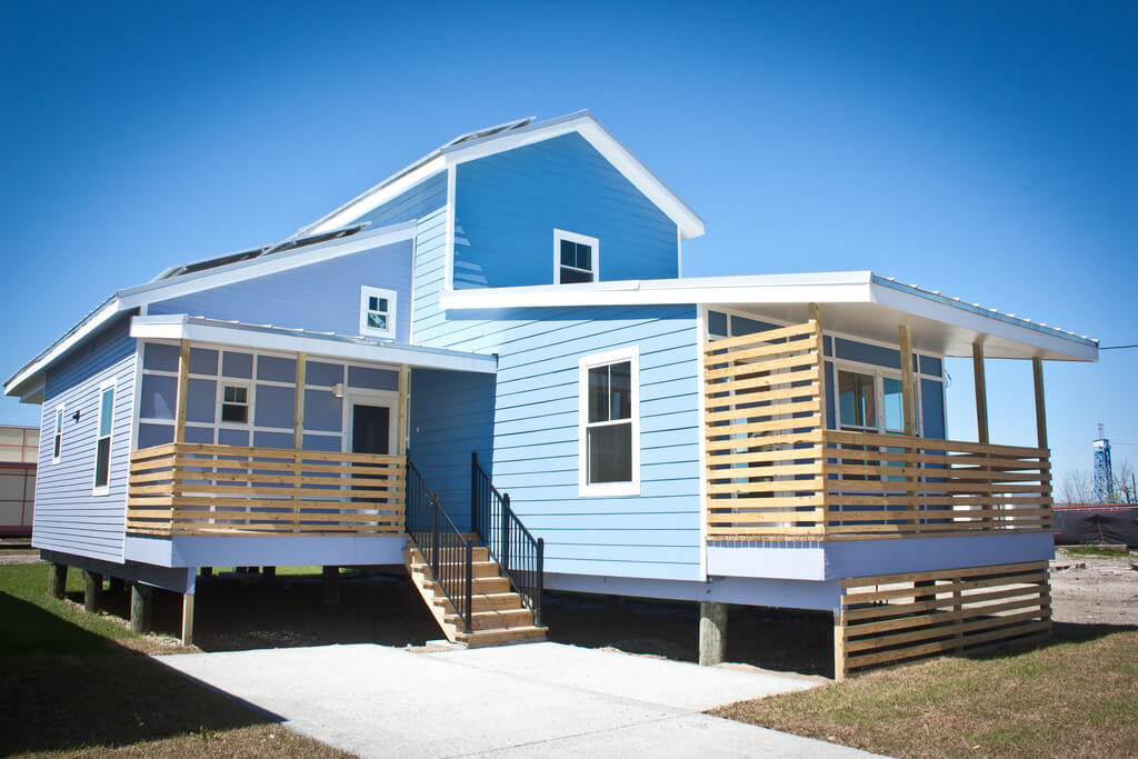 Waggoner and Ball Architects are located in New Orleans and designed this home.