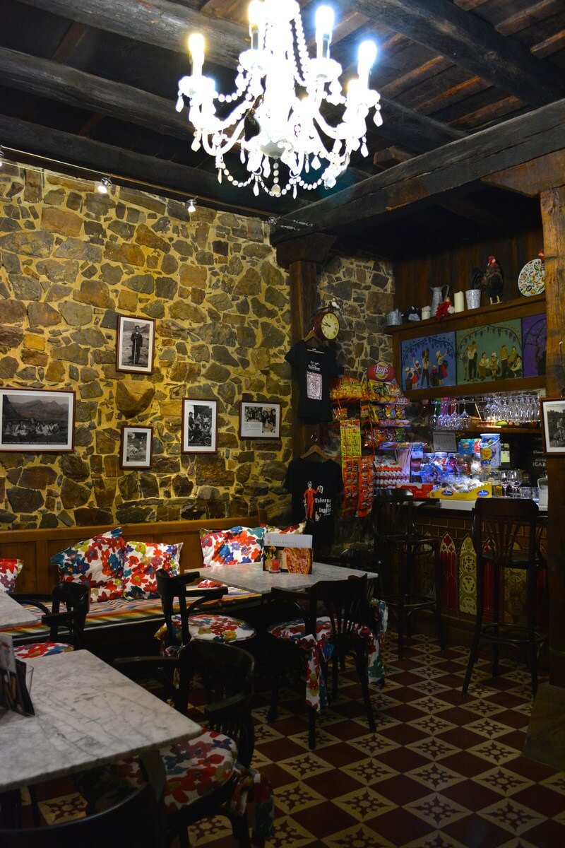 The pub at La Casa de las Chimeneas | nycexpeditionist.com